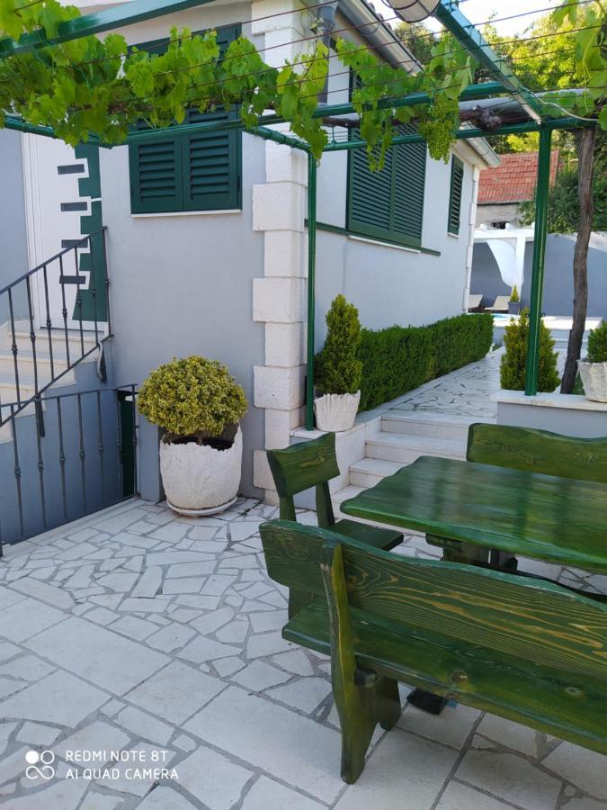 Holiday Home Zezevica - Heated Pool Šestanovac Kültér fotó