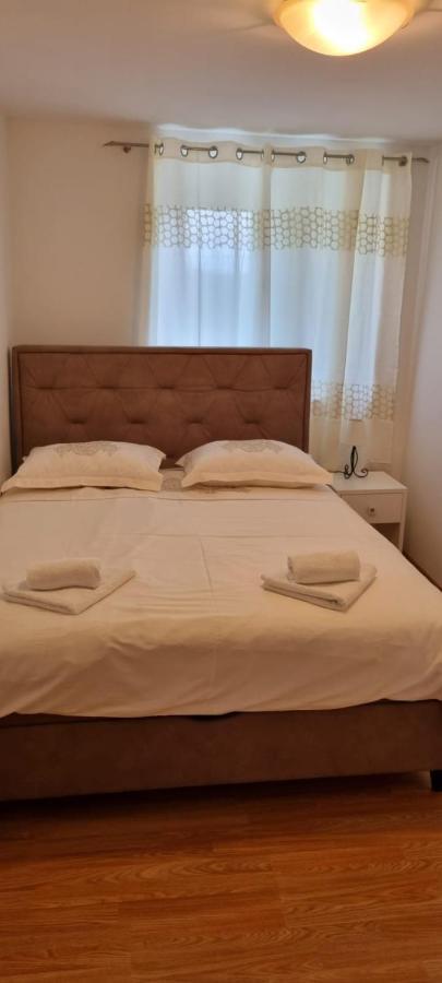 Holiday Home Zezevica - Heated Pool Šestanovac Kültér fotó