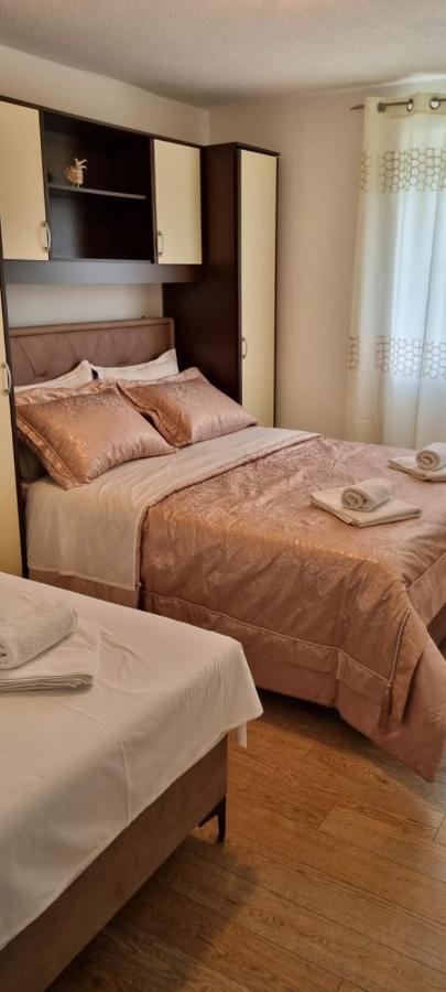 Holiday Home Zezevica - Heated Pool Šestanovac Kültér fotó